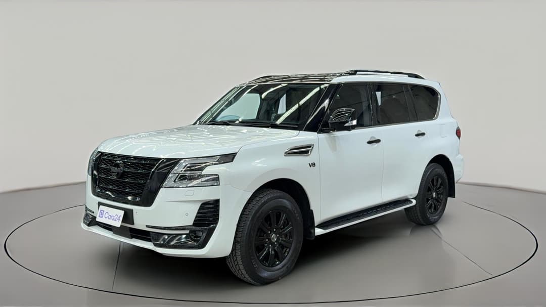 2020 Nissan Patrol Ti-l (4x4), Automatic, 110461 km, Left Front Diagonal (45- Degree) View