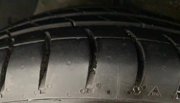 2014 Hyundai Grand i10 MAGNA 1.2 KAPPA VTVT, Petrol, Manual, 46,944 km, Left Front Tyre Tread
