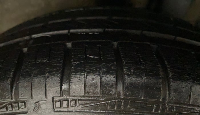 2014 Hyundai Grand i10 MAGNA 1.2 KAPPA VTVT, Petrol, Manual, 46,944 km, Left Rear Tyre Tread