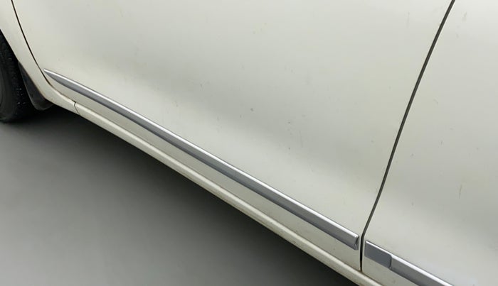 2018 Maruti Dzire VXI, Petrol, Manual, 22,231 km, Front passenger door - Paint has faded