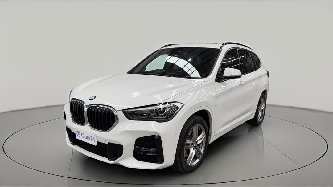 2021 BMW X1 sDrive 20i M Sport, Automatic, 24746 km, Left Front Diagonal (45- Degree) View