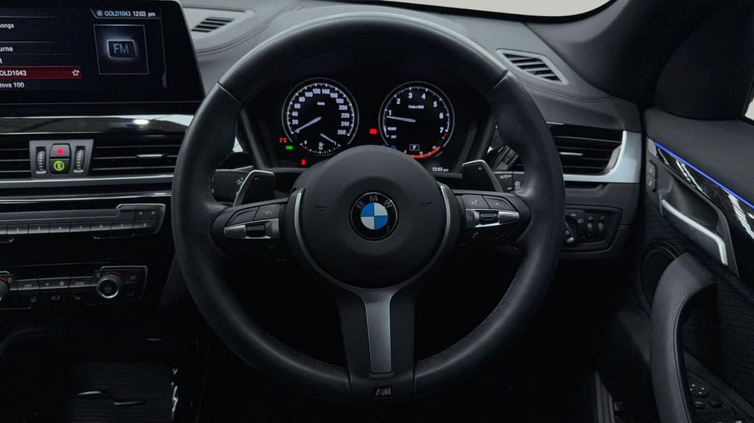 2021 BMW X1 sDrive 20i M Sport, Automatic, 24746 km, Steering Wheel Close-up