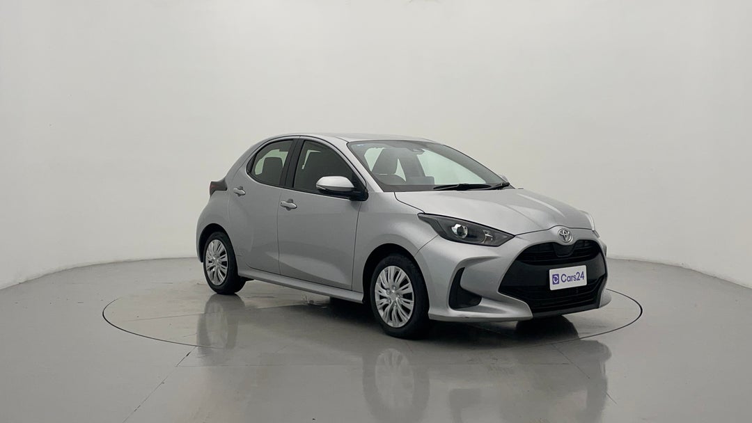 Right Front Diagonal (45- Degree) View