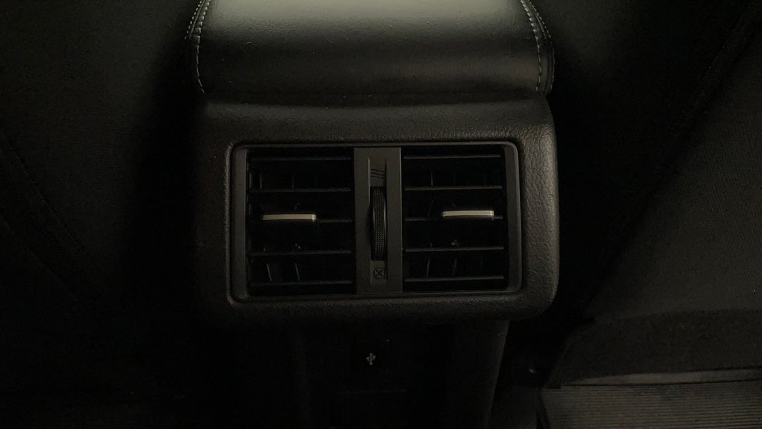 Rear A/C Vent