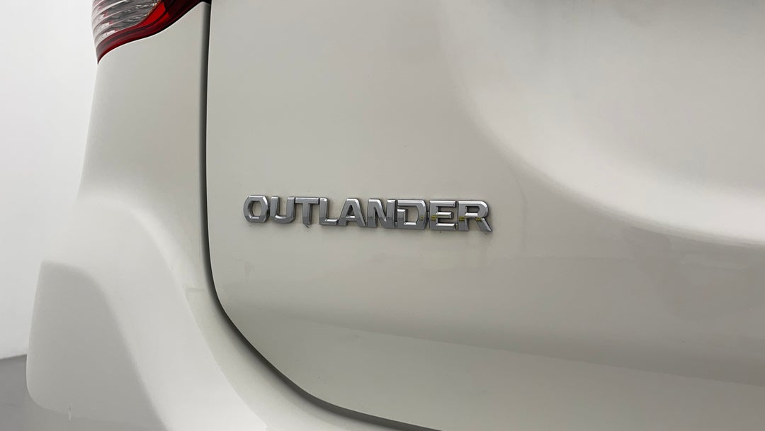 Badge (Boot Left Side)