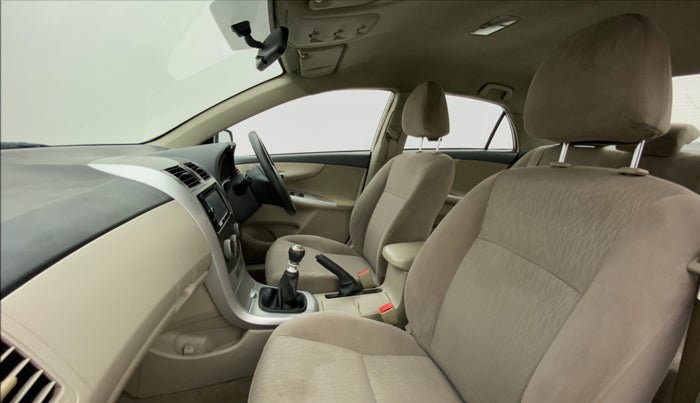 2012 Toyota Corolla Altis J, Petrol, Manual, 75,498 km, Right Side Front Door Cabin