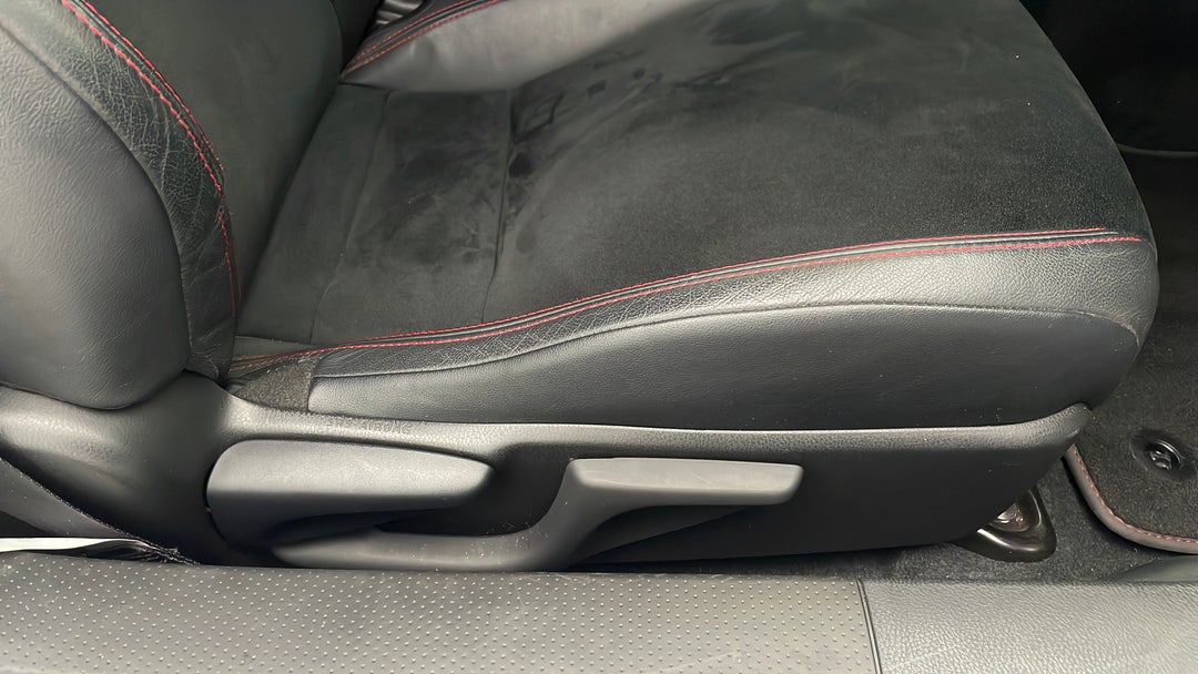 2016 Subaru Brz Brz, Manual, 37989 km, Drivers Side Adjustment Panel