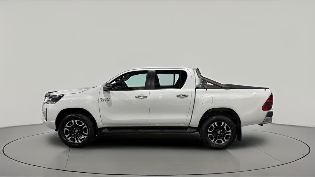 2022 Toyota Hilux Sr5 + Premium Interior (4x4), Automatic, 62239 km, Left Side View