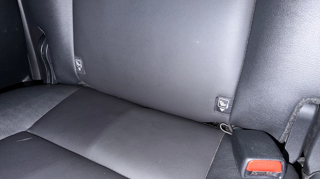 2022 Toyota Hilux Sr5 + Premium Interior (4x4), Automatic, 62239 km, Child Seat Anchor Points