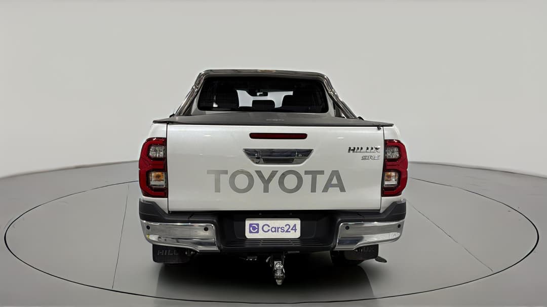 2022 Toyota Hilux Sr5 + Premium Interior (4x4), Automatic, 62239 km, Back/Rear View