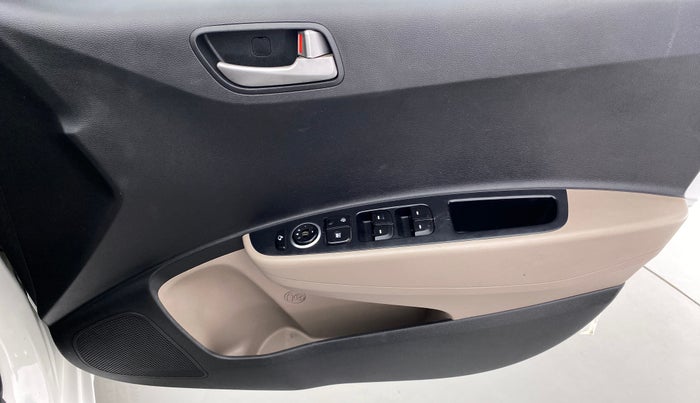 2015 Hyundai Grand i10 ASTA 1.2 AT VTVT, Petrol, Automatic, 50,265 km, Driver Side Door Panels Control