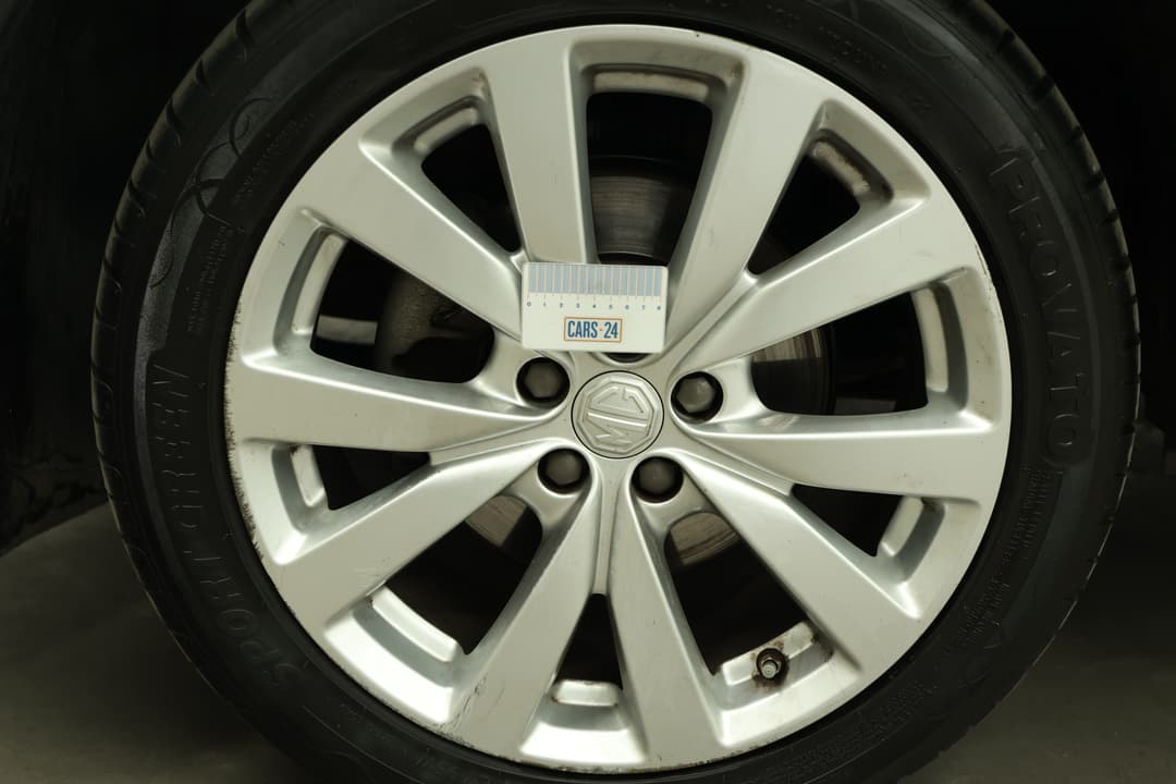 2021 MG ZS Excite, Automatic, 55459 km, Wheels Rim Front LHS Gutter Rash