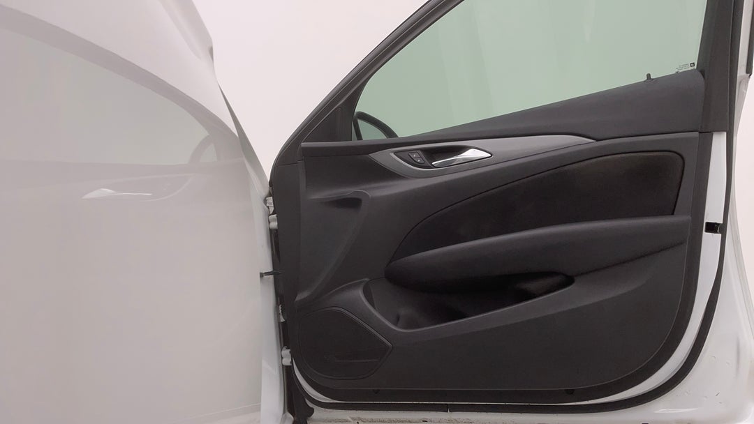 2019 Holden Commodore Lt (5yr), Automatic, 55014 km, Speaker View