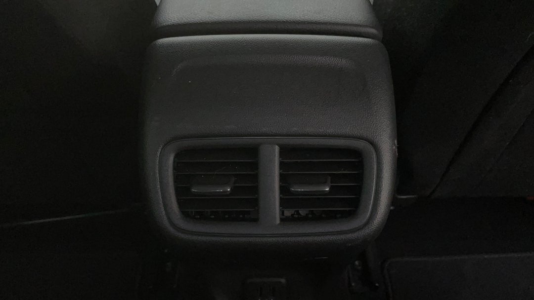 2019 Holden Commodore Lt (5yr), Automatic, 55014 km, Rear A/C Vent