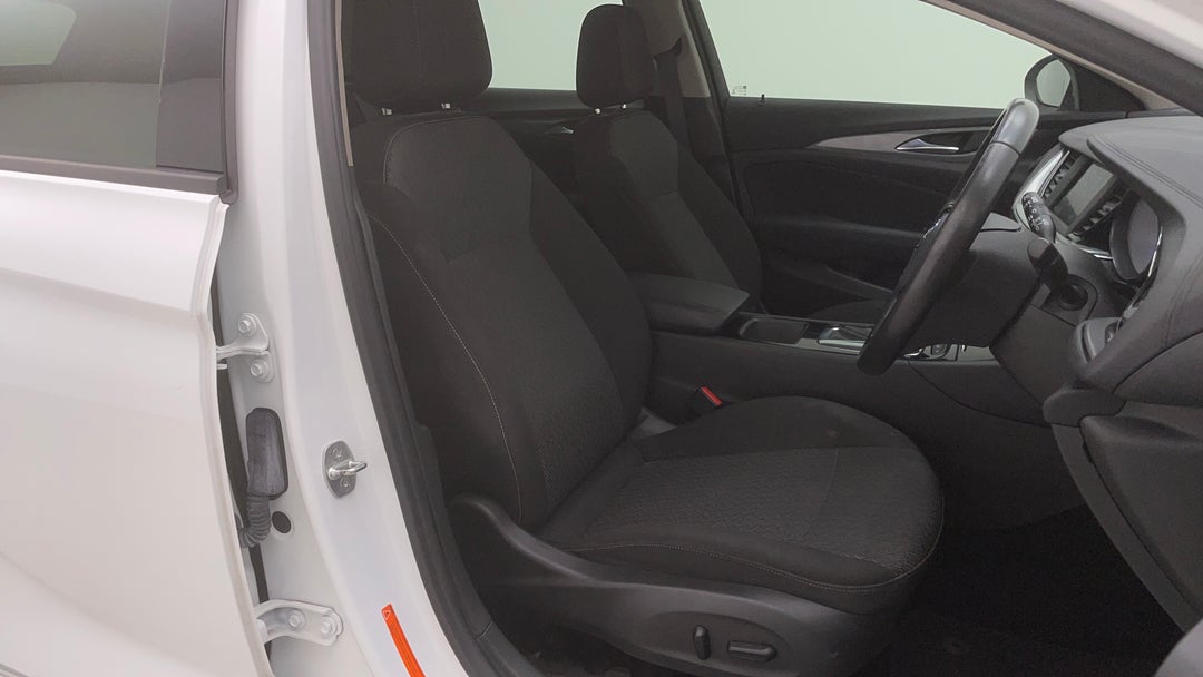 2019 Holden Commodore Lt (5yr), Automatic, 55014 km, Right Side Front Door Cabin View