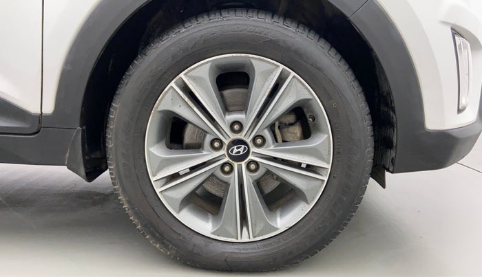 2017 Hyundai Creta 1.6 SX PLUS AUTO PETROL, Petrol, Automatic, 74,725 km, Right Front Wheel
