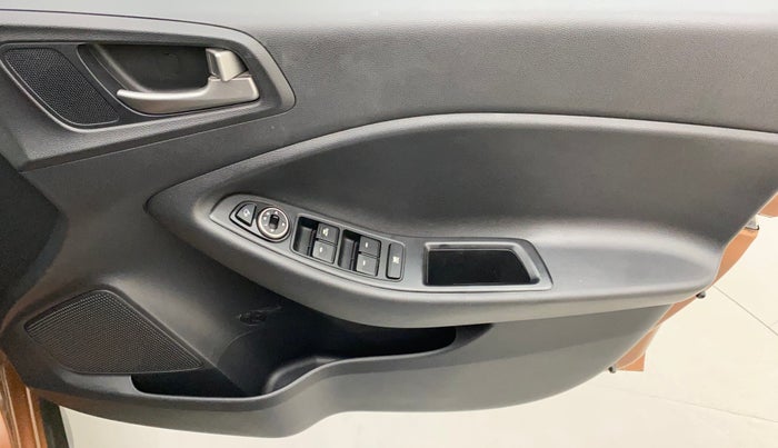 2015 Hyundai i20 Active 1.2 S, Petrol, Manual, 49,109 km, Driver Side Door Panels Control