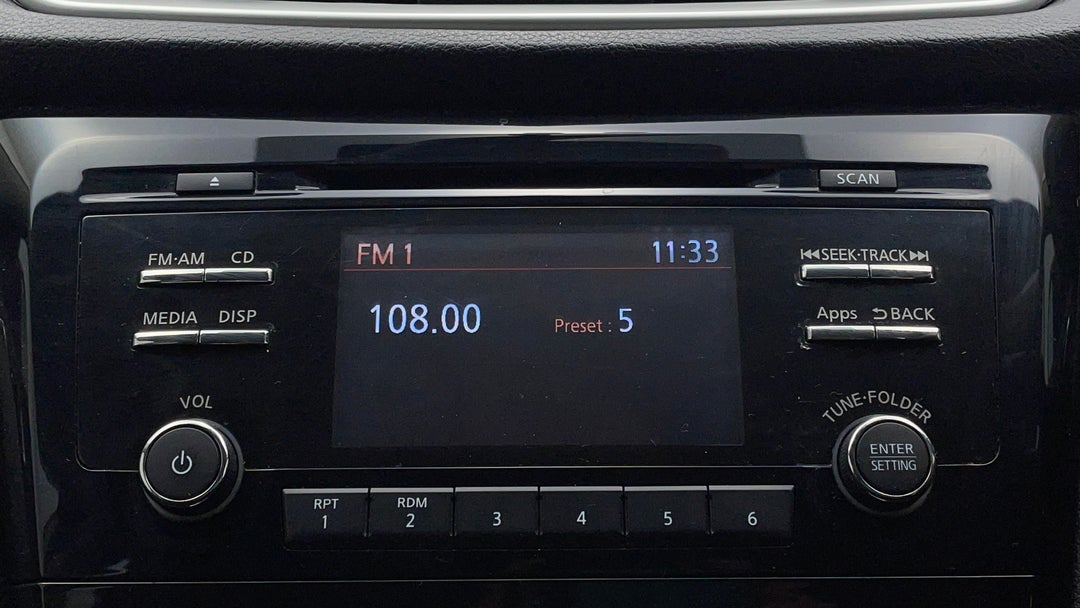 2017 Nissan Qashqai St, Automatic, 86217 km, Infotainment System