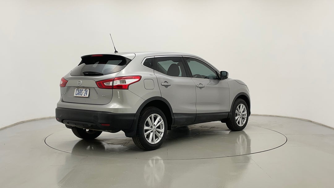 2017 Nissan Qashqai St, Automatic, 86217 km, Right Back Diagonal (45- Degree) View