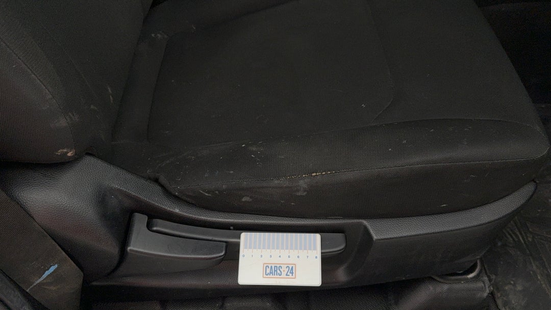 Seats Front RHS Wear