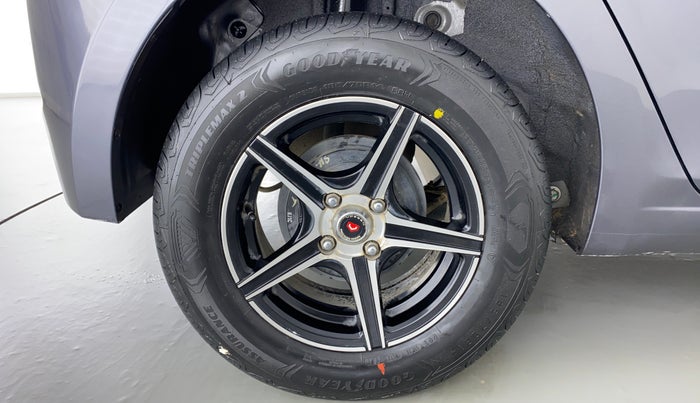 2015 Hyundai Elite i20 MAGNA 1.2, Petrol, Manual, 44,554 km, Right Rear Wheel