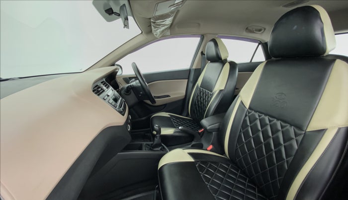 2015 Hyundai Elite i20 MAGNA 1.2, Petrol, Manual, 44,554 km, Right Side Front Door Cabin