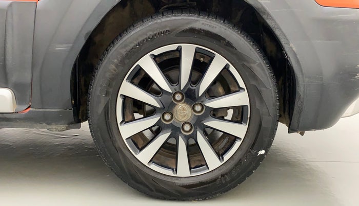 2014 Toyota Etios CROSS 1.2 G, Petrol, Manual, 47,055 km, Right Front Wheel