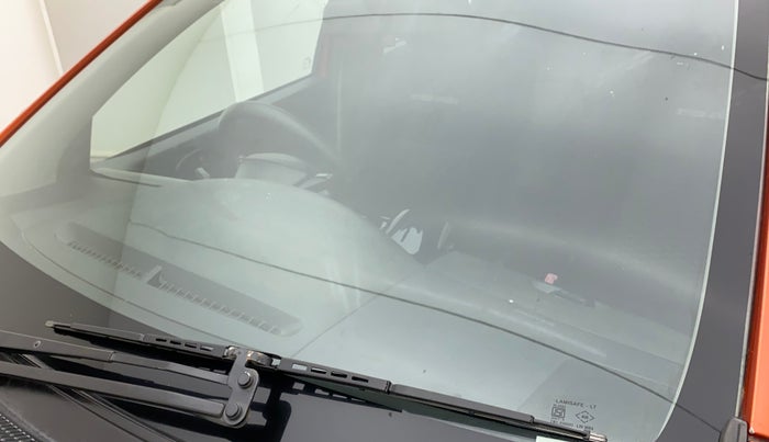 2014 Toyota Etios CROSS 1.2 G, Petrol, Manual, 47,055 km, Front windshield - Minor spot on windshield