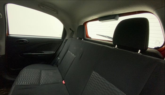2014 Toyota Etios CROSS 1.2 G, Petrol, Manual, 47,055 km, Right Side Rear Door Cabin