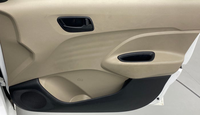 2022 Hyundai NEW SANTRO ERA EXECUTIVE, Petrol, Manual, 20,113 km, Driver Side Door Panels Control