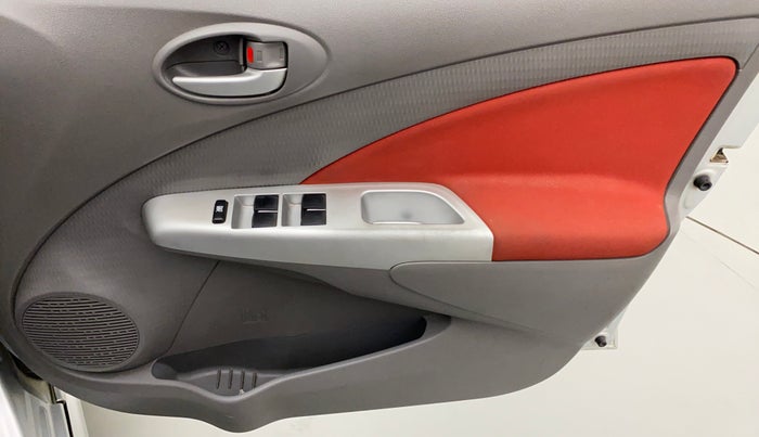2011 Toyota Etios VX, Petrol, Manual, 64,947 km, Driver Side Door Panels Control