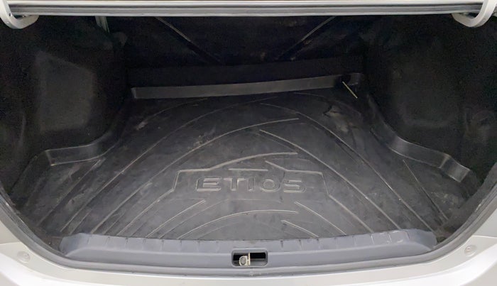 2011 Toyota Etios VX, Petrol, Manual, 64,947 km, Boot Inside