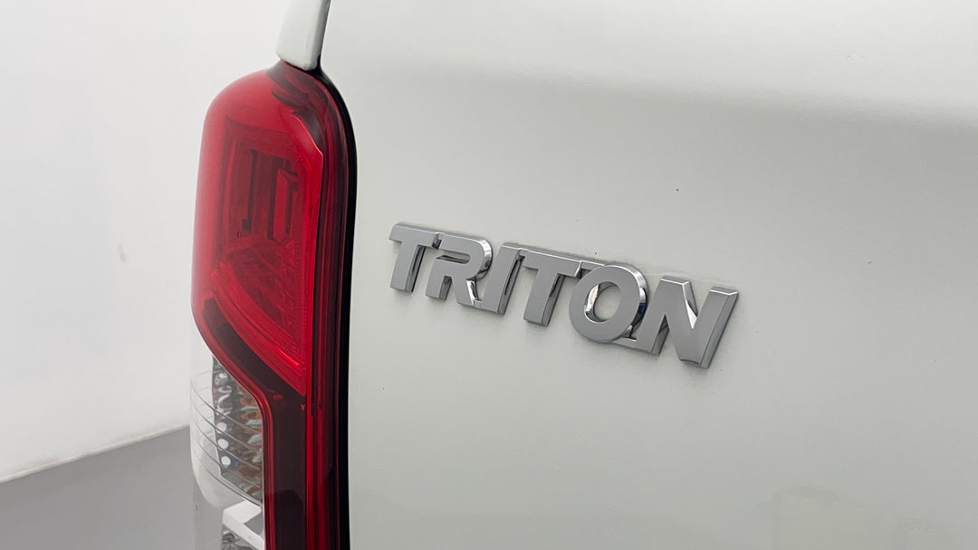 Badge (Boot Left Side)