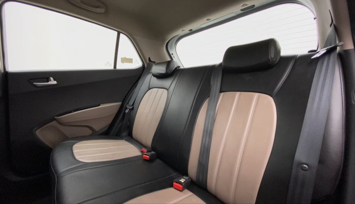 2018 Hyundai Grand i10 ASTA 1.2 KAPPA VTVT, Petrol, Manual, 25,602 km, Right Side Rear Door Cabin
