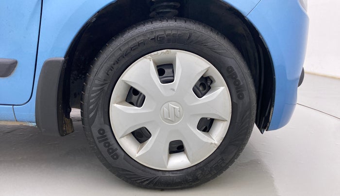 2020 Maruti New Wagon-R VXI 1.0 AMT, Petrol, Automatic, 28,114 km, Right Front Wheel