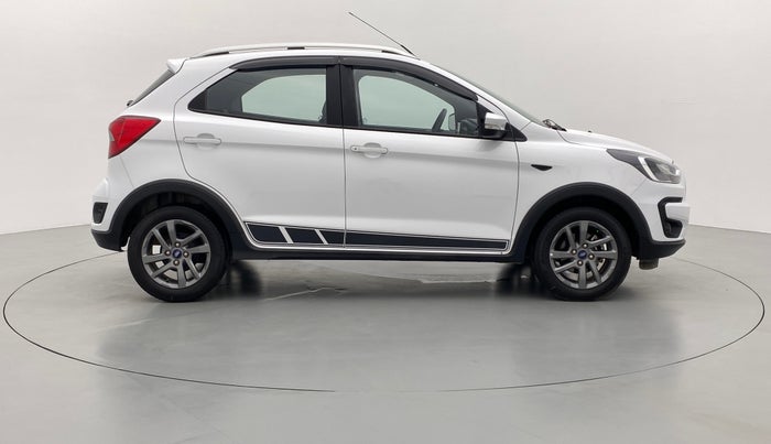 2019 Ford FREESTYLE TITANIUM 1.2 TI-VCT MT, Petrol, Manual, 33,538 km, Right Side View