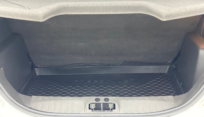 2019 Ford FREESTYLE TITANIUM 1.2 TI-VCT MT, Petrol, Manual, 33,538 km, Boot Inside