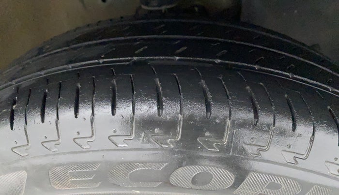 2018 Maruti IGNIS DELTA 1.2, Petrol, Manual, 30,269 km, Right Front Tyre Tread