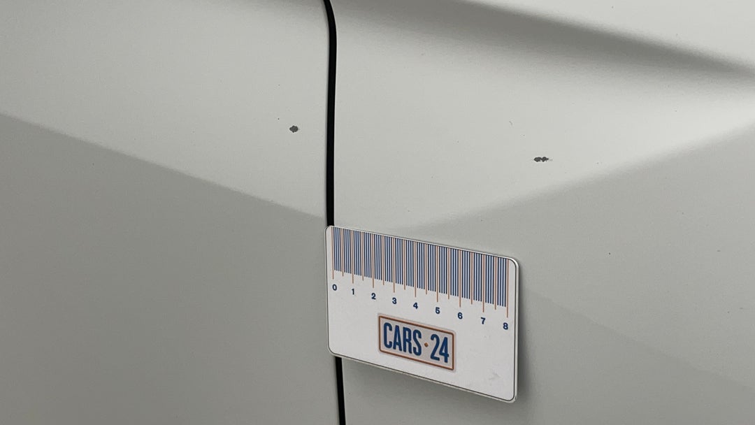 Quarter Panel Front RHS Guard Chip