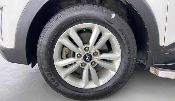 2016 Hyundai Creta 1.6 SX PLUS PETROL, Petrol, Manual, 1,00,206 km, Left Front Wheel