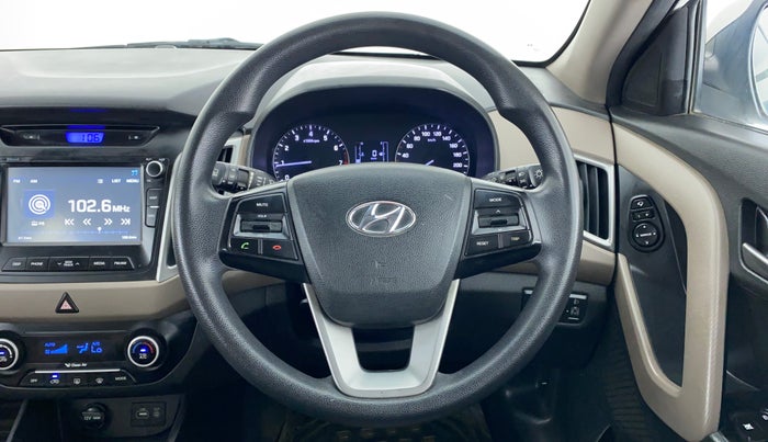 2016 Hyundai Creta 1.6 SX PLUS PETROL, Petrol, Manual, 1,00,206 km, Steering Wheel Close Up