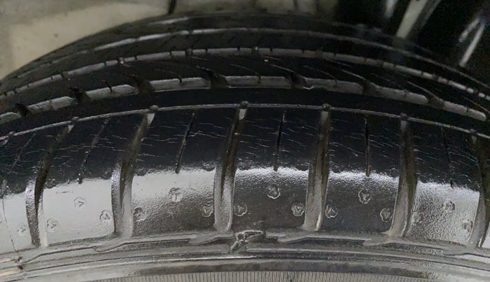 2016 Hyundai i20 Active 1.2 S, Petrol, Manual, 12,359 km, Right Front Tyre Tread