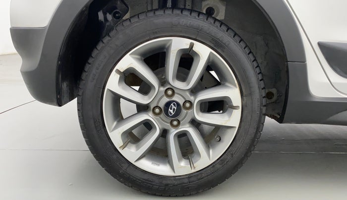 2016 Hyundai i20 Active 1.2 S, Petrol, Manual, 12,359 km, Right Rear Wheel