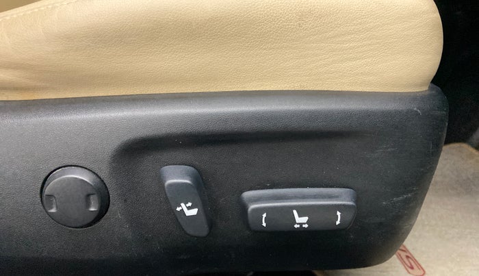 2019 Toyota Corolla Altis GL PETROL, Petrol, Manual, 55,896 km, Electrically Adjustable Driver's Seat