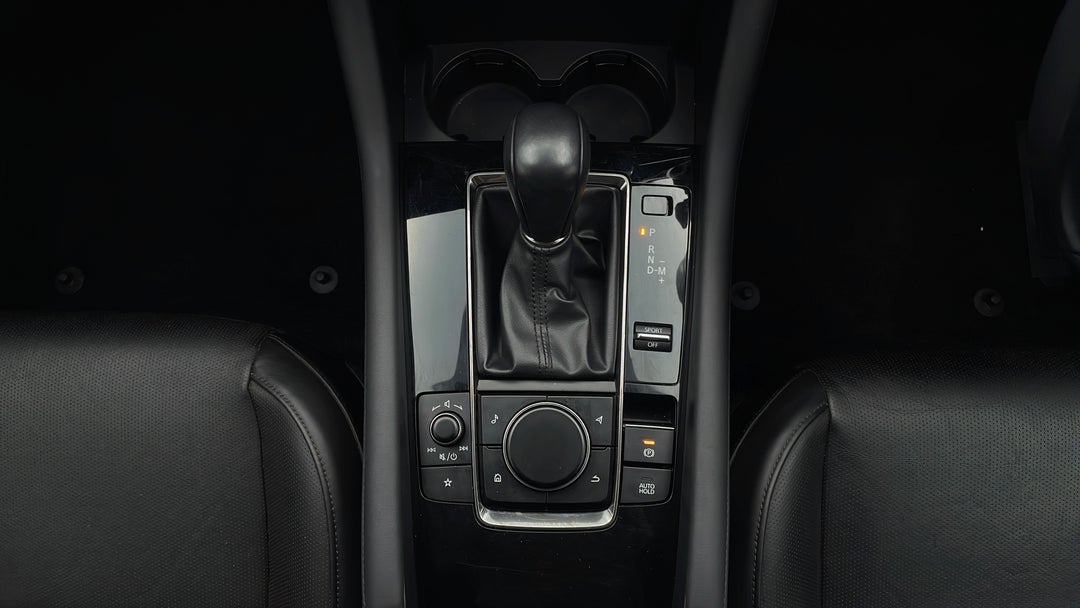 2019 Mazda Mazda3 G20 Touring, Automatic, 24638 km, Gear Lever 