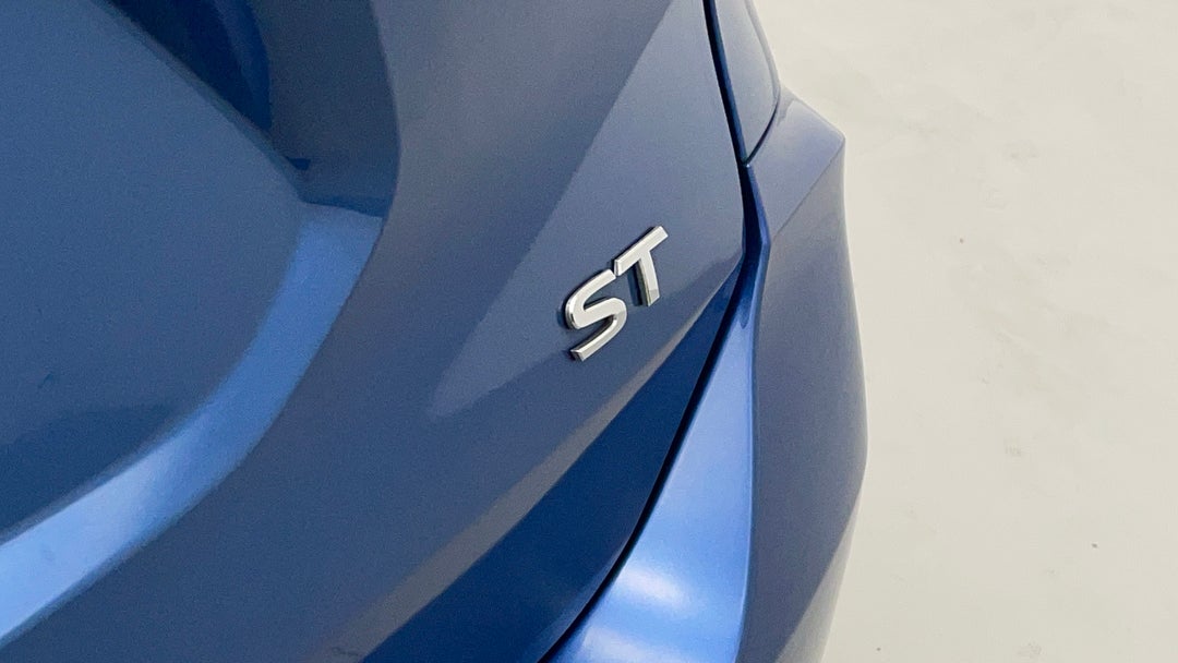 Badge (Boot Right Side)