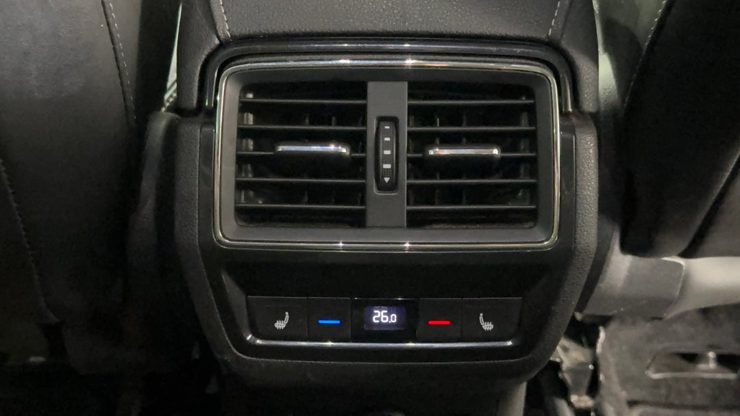 Rear A/C Vent