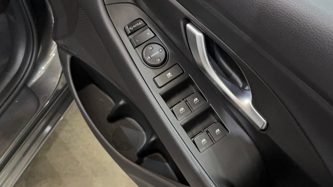 2023 Hyundai i30 Elite, Automatic, 23501 km, Drivers Side Door Panel Controls