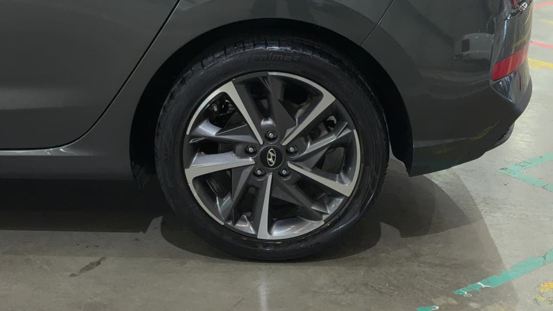 2023 Hyundai i30 Elite, Automatic, 23501 km, Left Rear Wheel