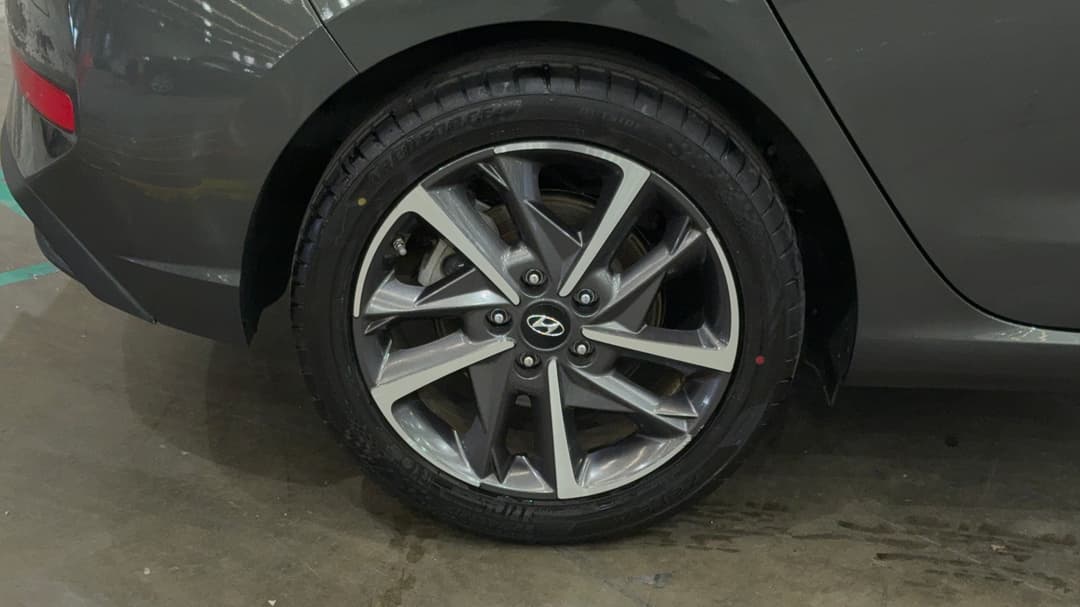 2023 Hyundai i30 Elite, Automatic, 23501 km, Right Rear Wheel